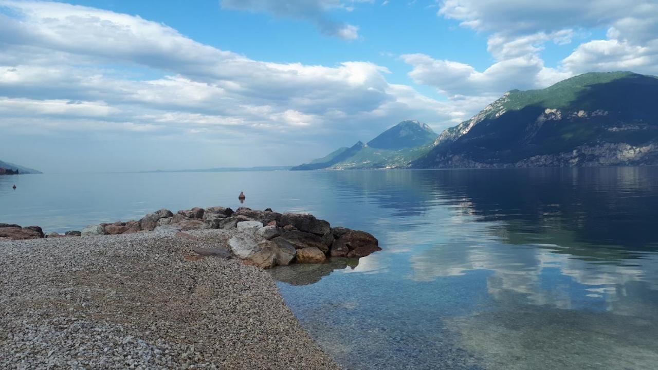Appartamenti Casa Nina, Lago,Montagne, Uliveti Brenzone sul Garda Buitenkant foto