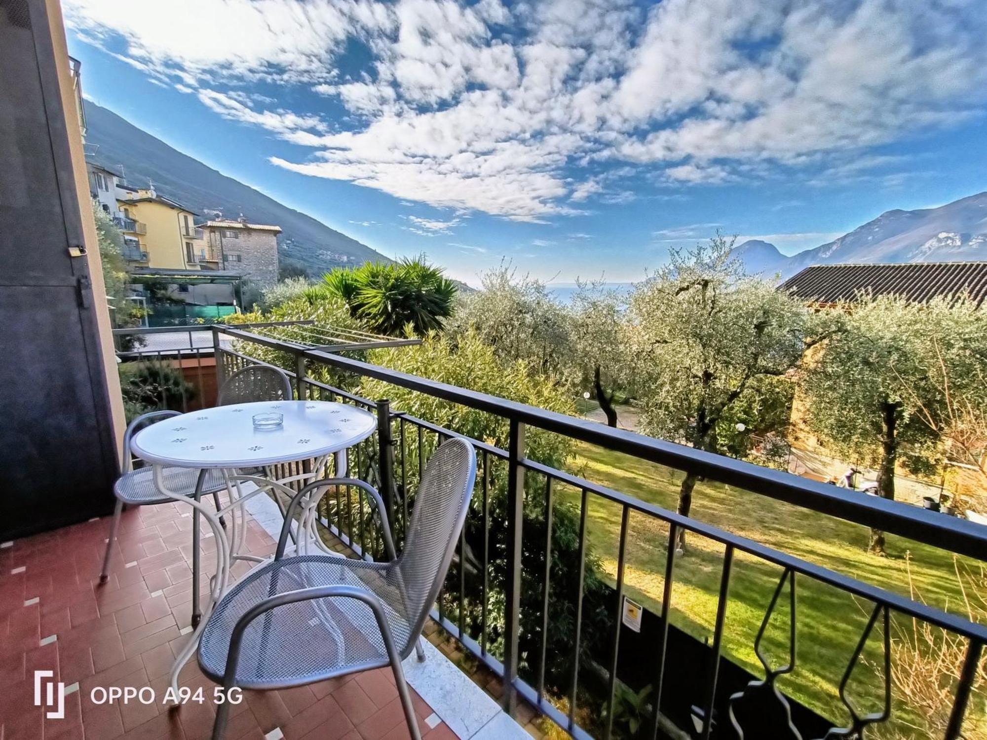 Appartamenti Casa Nina, Lago,Montagne, Uliveti Brenzone sul Garda Buitenkant foto