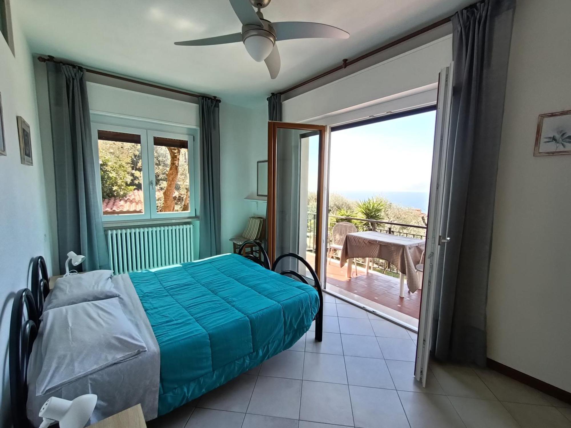 Appartamenti Casa Nina, Lago,Montagne, Uliveti Brenzone sul Garda Kamer foto