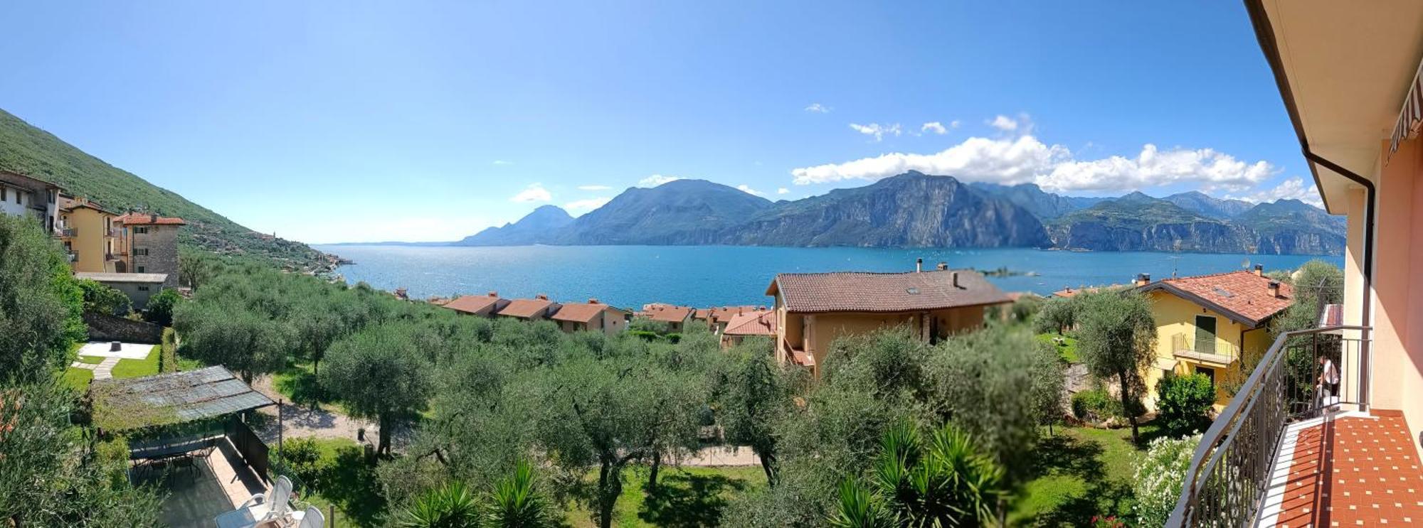 Appartamenti Casa Nina, Lago,Montagne, Uliveti Brenzone sul Garda Buitenkant foto